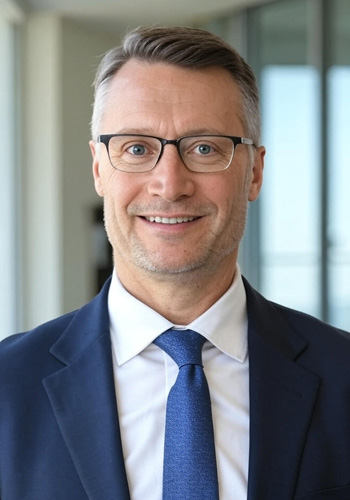 team headshots_jeff jakubiak